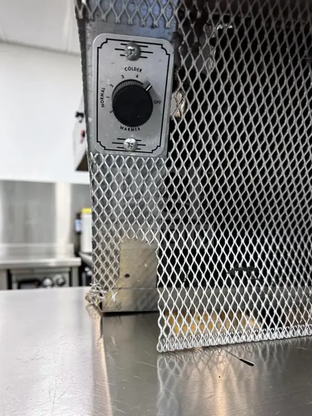 Silver King SKFDI23-ELUS1 ice cream freezer with temperature dial; 22.5" drop-in, two-section cabinet, fully tested, ETL listed.