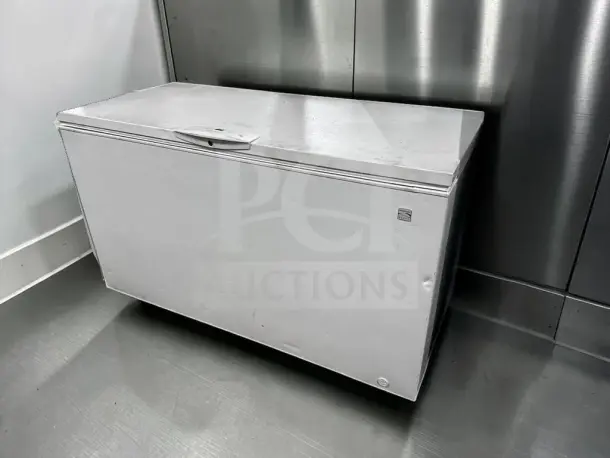 Kenmore Elite 253.16082108 chest freezer, 19–21 cu. ft., heavy-duty, Energy Star rated, excellent condition, tested operational.