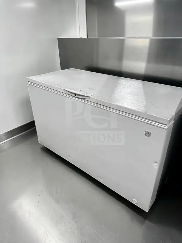 Kenmore Elite 253.16082108 chest freezer, 19-21 cu. ft., Energy Star, heavy-duty, first-class condition, tested operational.
