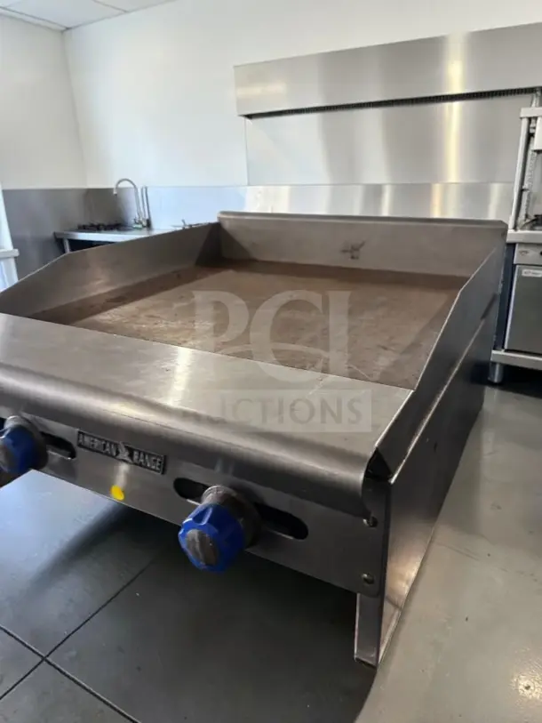 American Range ARSMG-24 countertop gas griddle, 24", 1" steel plate, natural gas, ETL listed, excellent condition.