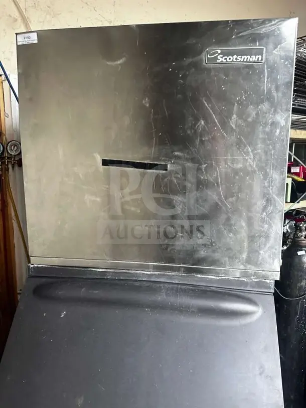 Scotsman NME1254AS-32B ice machine head, 30", air-cooled, excellent condition, 1,220 lb/24 hr capacity, tested operational.