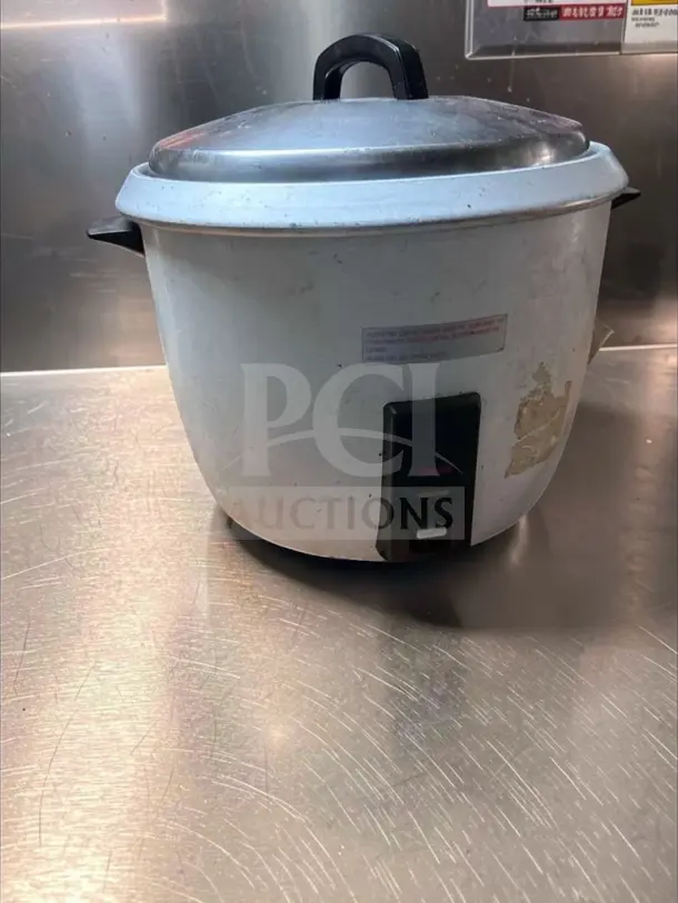 Thunder Group SEJ-50000 rice cooker, large capacity, excellent condition, 120V, NSF & UL listed, fully tested.