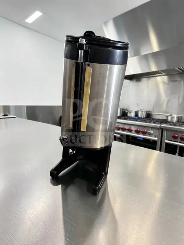 FETCO LUXUS LD-15, 1.5-gallon stainless steel thermal coffee dispenser, non-electric, fully tested, optimal condition.