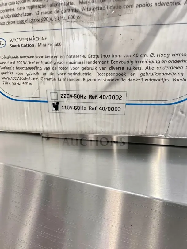 100% Chef Snack Cotton Mini-Pro 600 cotton candy machine, excellent condition, 115V, 600W, fully tested, model 40/0004.