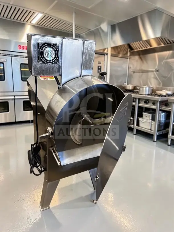 Ming Chun MG-666 conveyor-fed vegetable cutting machine in excellent condition, adjustable blade and belt speeds, 110V.
