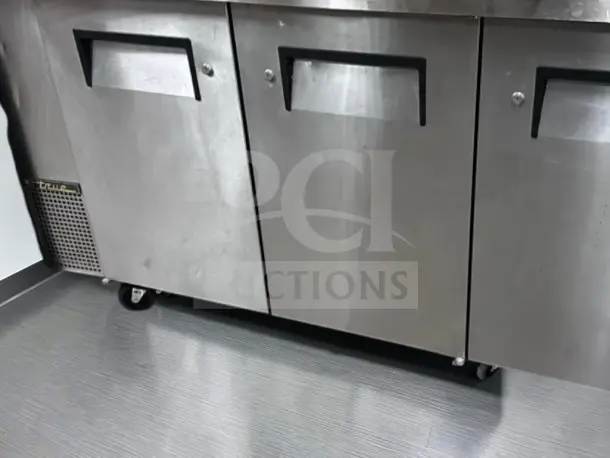 True TBB-24GAL-72-S 72" three-door stainless steel back bar cooler in excellent condition, model TRU-L-BBC-1359, 115V, fully tested.