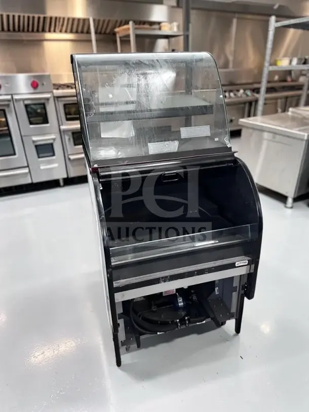 Structural Concepts Oasis COU2757R merchandiser, 27.5", dual-temp, superior condition, fully operational, 120V.