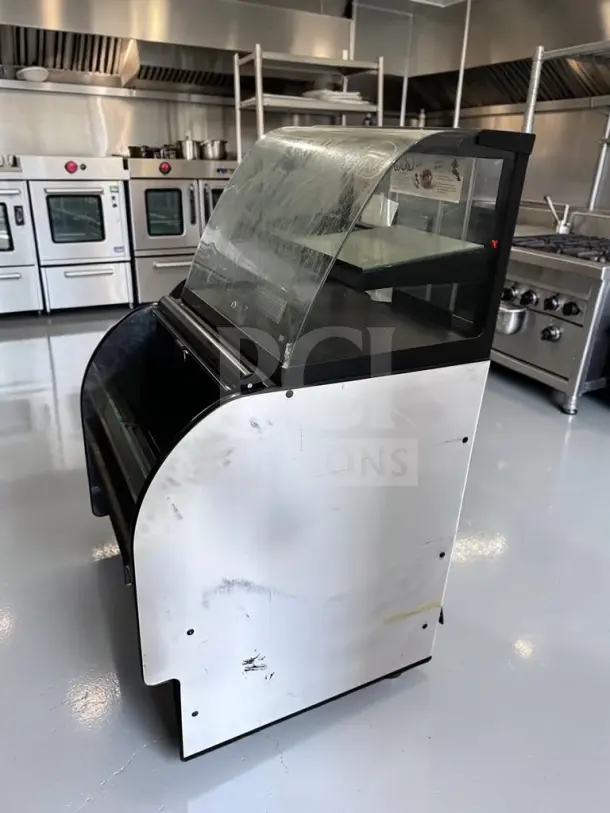 Structural Concepts COU2757R merchandiser, 27½″, dual-temperature, tested, excellent condition, service/self-service.