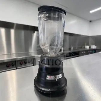 Waring BB150 Commercial Blender, 48 oz, two-speed, ½ HP, in superb condition, fully operational, on stainless steel counter.