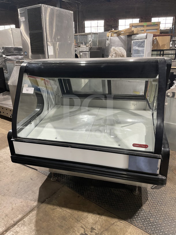 Tor-Rey 57" commercial deli merchandiser, model TEC13OL UL, curved glass, 2-tier, rear sliding doors, on legs, 120V.