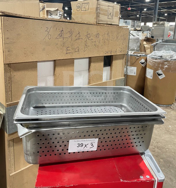 Choice Commercial 2-1/2" perforated stainless steel steam pan. New condition, durable, ideal for commercial use.