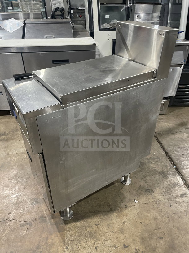 Pitco SRTE 16.5 Gal. stainless steel pasta cooker, 208V, 1-phase, with backsplash, digital control, on legs, used condition.