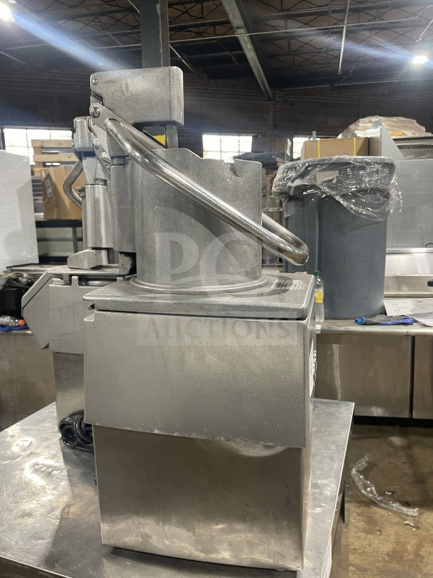 Robot Coupe CL52 food processor, stainless steel, commercial use, full moon pusher, 2 discs, 2 hp, model SN 4532178503R-10.
