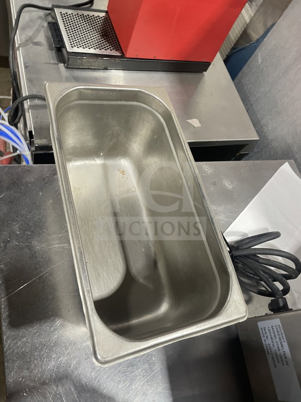 Commercial stainless steel food storage tray, ideal for sauces or salads. Good condition, durable, 13X bidding opportunity.