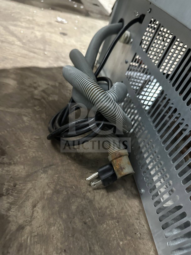 Avantco commercial ice maker, model 194UC160HA, showing power cord and vent. Electric, air-cooled, undercounter design.
