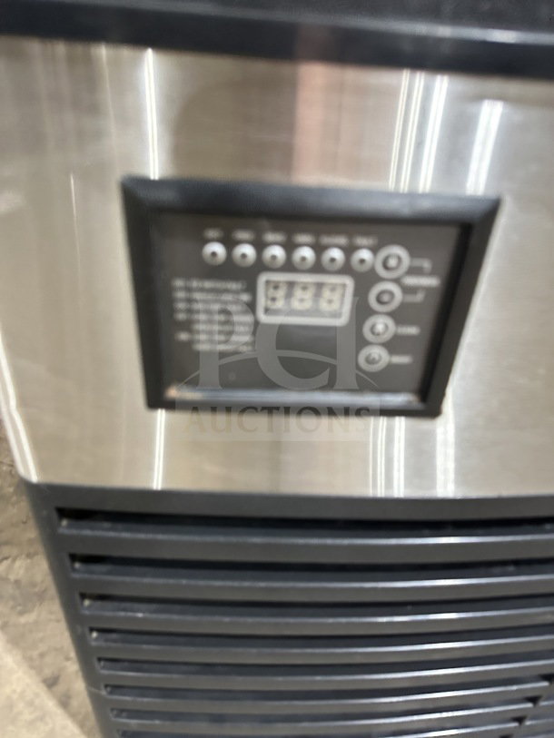 Avantco stainless steel undercounter ice maker, Model 194UC160HA, electric-powered, air-cooled, on legs, control panel shown.
