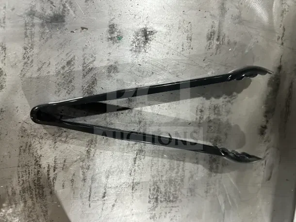 Cambro Lugano Series 12" black polycarbonate tongs, model 12TGS110, brand new, commercial grade, durable design.