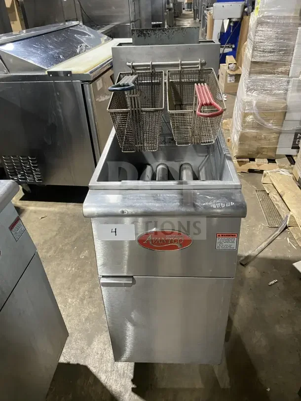 Avantco FF300N stainless steel natural gas fryer, with backsplash, basket hanger, and fry baskets; model FF300-N, SN: 20020370VA.