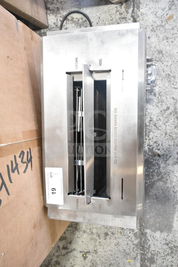 Avantco 177CPBTR66A Commercial Bun Toaster, 120V, stainless steel, markings "Crown" and "Heel," excellent condition.