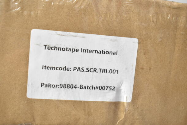 Alt text: Technotape International Projection Screen label on box, item code PAS.SCR.TRI.001, Pakor 98804-Batch#00752.