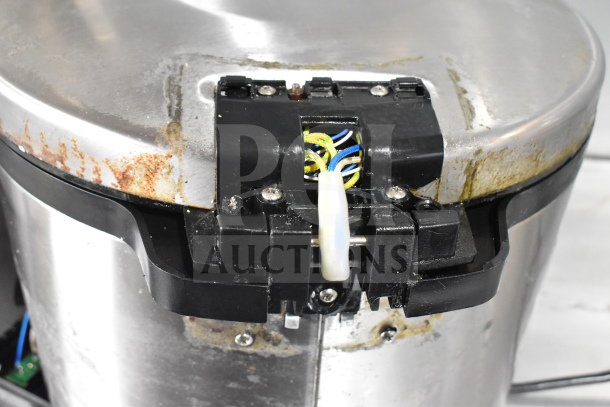Proctor Silex GR05 Commercial Rice Cooker, 120V, 1 Phase, with visible wear and rust on the exterior.