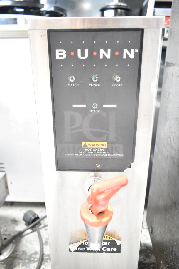 Bunn H5E-40 commercial countertop hot water heater, 208V, 1-phase. Features heater, power, refill indicators, and warning label.