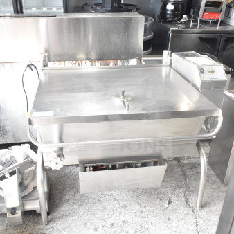 Cleveland Commercial Floor Style Manual Tilt Braising Pan.
