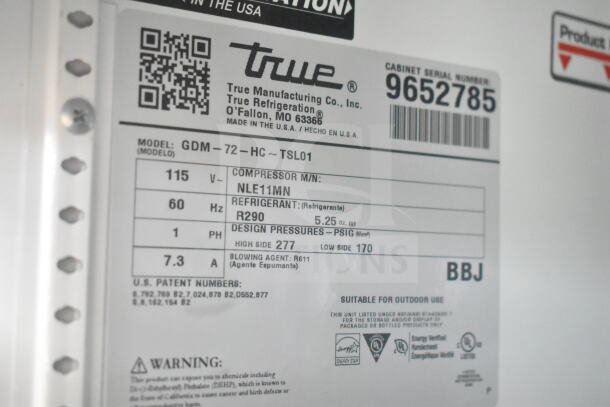 Label of 2019 True GDM-72-HC Commercial 3 Door Cooler. Details include 115V, R290 refrigerant, and model specifics.