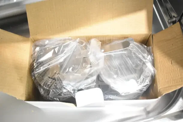 3 brand new Choice Deluxe 8 Qt. Full Size Chrome Accent Roll Top Chafers in packaging. Scratch and dent condition.
