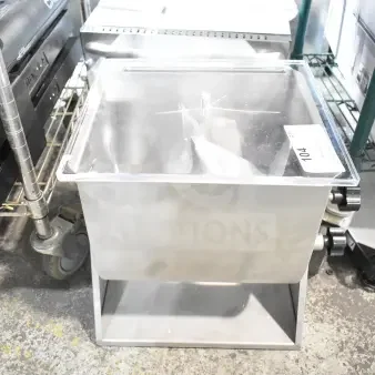 BRAND NEW Backyard Pro BSMM-44T 44 lb. meat mixer; manual tilt, removable paddles, minor scratches, label "104".