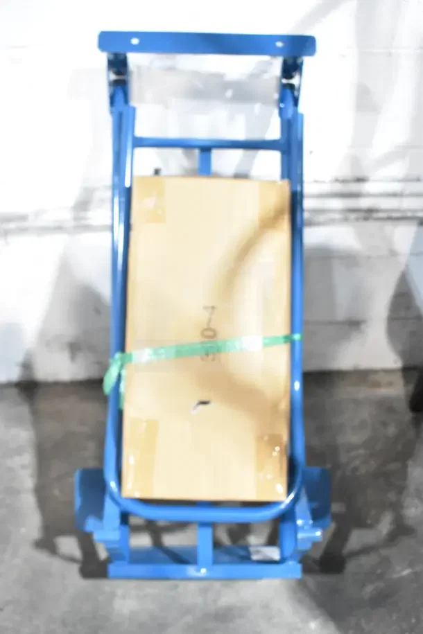 BRAND NEW Lavex 503HDTP21BL 2-in-1 Hand Truck, 500 lb capacity, blue, 10" pneumatic wheels, scratch and dent condition.