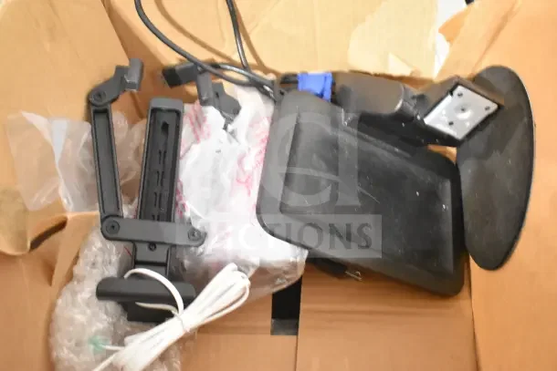 HP LE1711 computer monitor disassembled in box, includes stand components and cables. Appears in used condition.