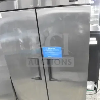 2018 True T-35-HC 2 Door Reach-In Cooler, commercial casters, stainless steel, 115V, 1 phase, digital display, excellent condition.