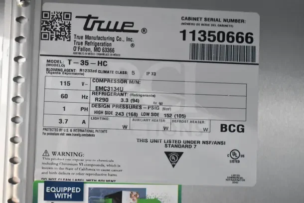 2026 True T-35-HC Commercial Reach-In Cooler label. Model T-35-HC, 115V, 1 Phase. Serial 11350666. Uses R290 refrigerant.