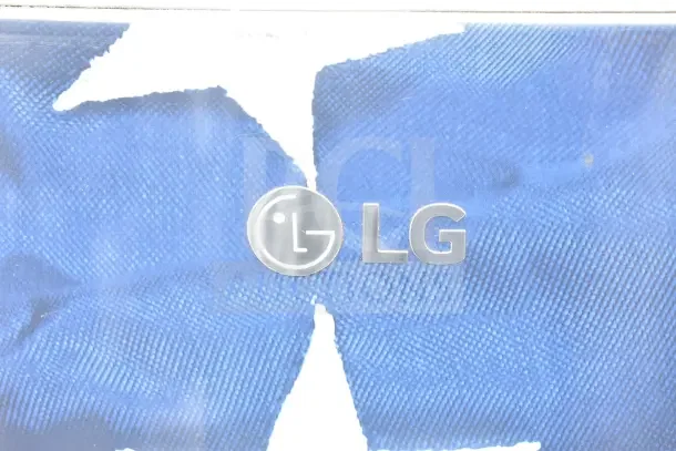Four mini coolers, including Galanz and LG models, 115 volts, 1 phase. "LG" logo visible, blue background.