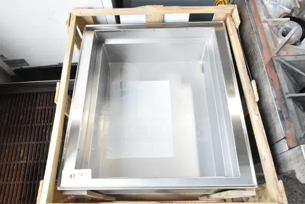 Brand new Vollrath FC-4CP-02120-R two-pan refrigerated drop-in cold food well, 120V, visible in transport crate.