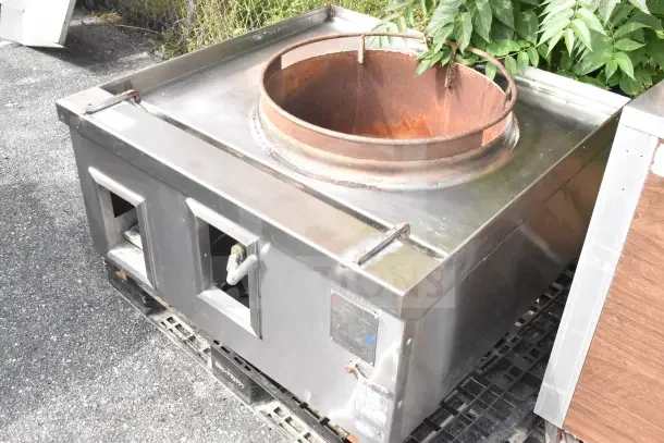 Allstrong ARE1 commercial single burner wok range, stainless steel, natural gas, no legs, used condition.