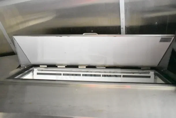 Diamond Cargo commercial kitchen trailer grease hood, stainless steel, tested and working condition. Model: 2020.