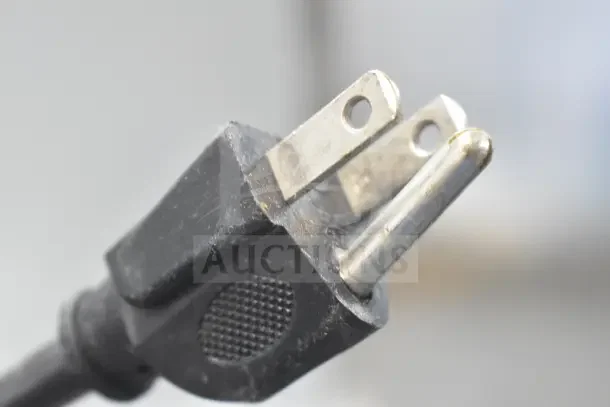 Close-up of a power plug for a 2016 Bizerba GSP HD commercial meat slicer, 120 volts, 1 phase.
