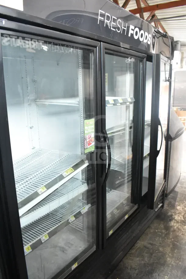 2018 True GDM-72-HC Commercial 3 Door Reach In Cooler Merchandiser, 115V, 1 Phase, tested working, glass doors, shelves.