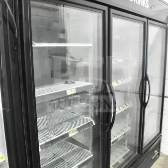 2018 True GDM-72-HC commercial 3-door reach-in cooler, glass doors, black exterior, 115V, 1 phase, "COLD DRINKS" sign.