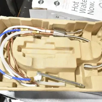IN ORIGINAL BOX! Insinkerator F-HC1100SN Hot/Cool Water Dispenser Faucet in Satin Nickel, new condition, with original packaging.