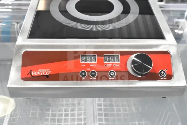 BRAND NEW SCRATCH AND DENT Avantco IC1800 induction range with digital controls, 120V, 1 Phase.