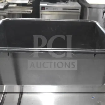 3 new scratch and dent Choice 176BT20157BK black polypropylene bus tubs, 20"x15"x7", auctioned 3 times your bid.
