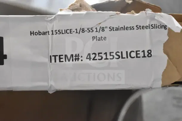 Hobart 15SLICE-1/8-SS 1/8" stainless steel slicing plate, new, item# 42515SLICE18, box with visible wear.