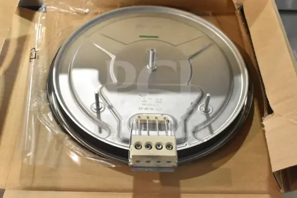 Brand new, scratch and dent Vulcan 00-421240-00003 French Plate-480V by Fetco, in original packaging.