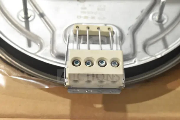 BRAND NEW Fetco Vulcan 00-421240-00003 French Plate, 480v, scratch and dent, with visible wiring and mounting features.
