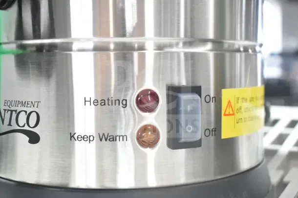 Brand new Avantco 177CU45ETL 45-cup stainless steel coffee urn, with heating and keep warm indicators, 120V, 1 Phase.