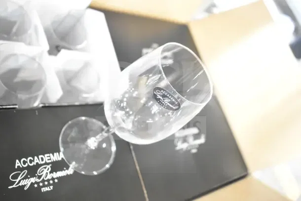 Luigi Bormioli Palace white wine glass, 11 oz, scratch and dent, 24/case, Accademia logo, new condition, BauscherHepp.