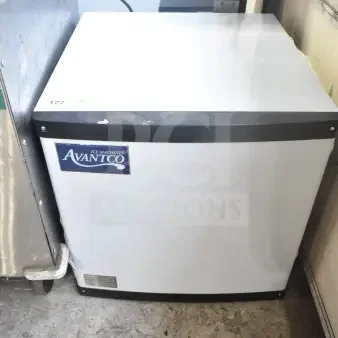Avantco 194MCF322A commercial ice machine, brand new scratch and dent, 344 lb. capacity, 115V, 1 phase, visible logo label.